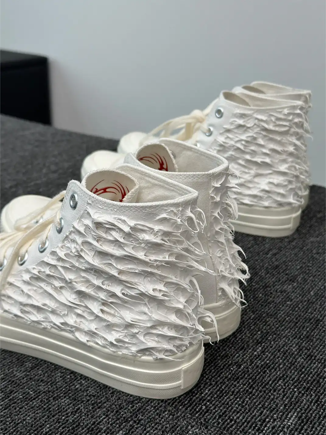 BR | Silicone Detail Floating Shadow High Top Canvas Shoes