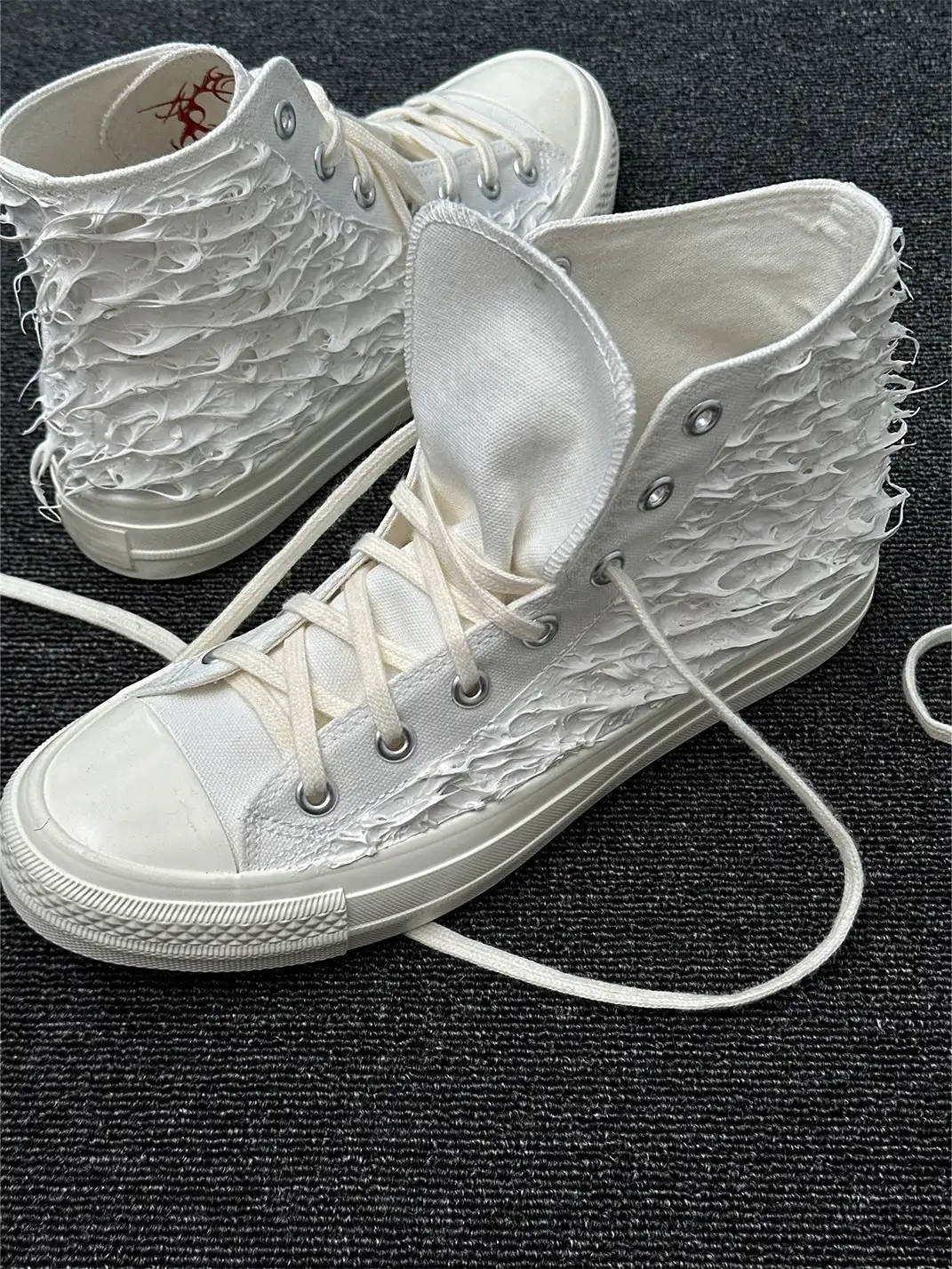BR | Silicone Detail Floating Shadow High Top Canvas Shoes
