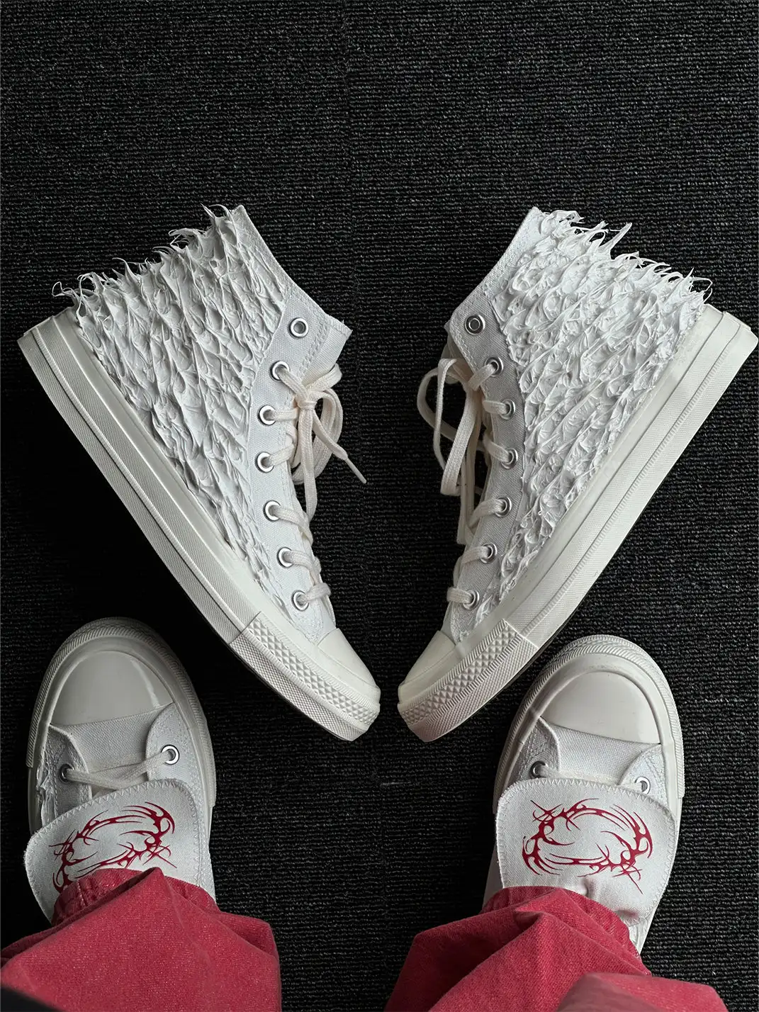 BR | Silicone Detail Floating Shadow High Top Canvas Shoes