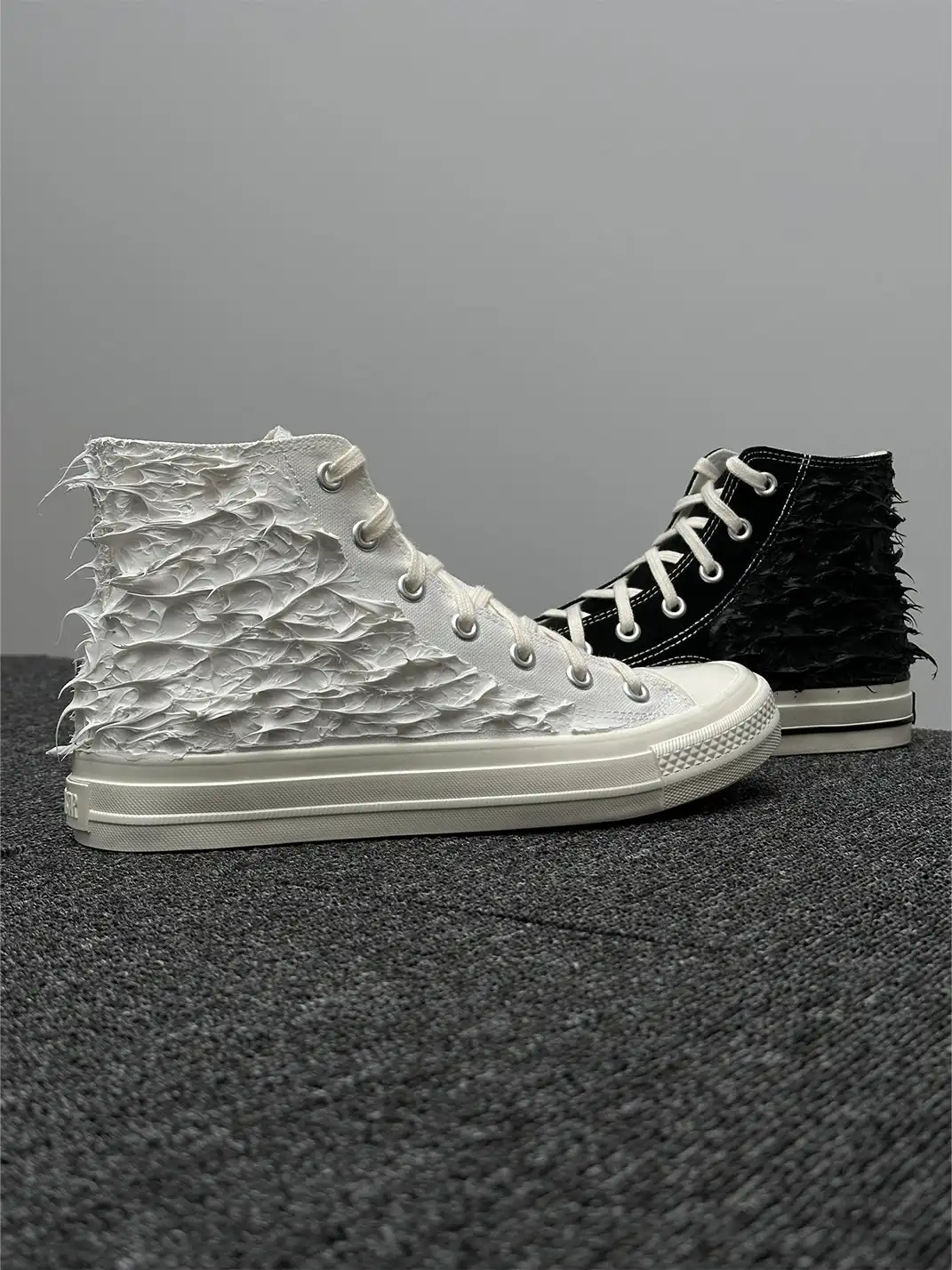 BR | Silicone Detail Floating Shadow High Top Canvas Shoes