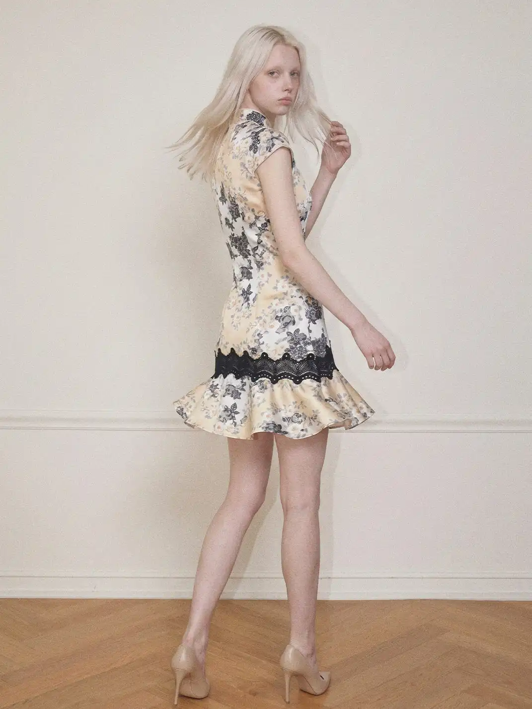 CAPPOW | Satin Floral Print Lace Spliced Dress