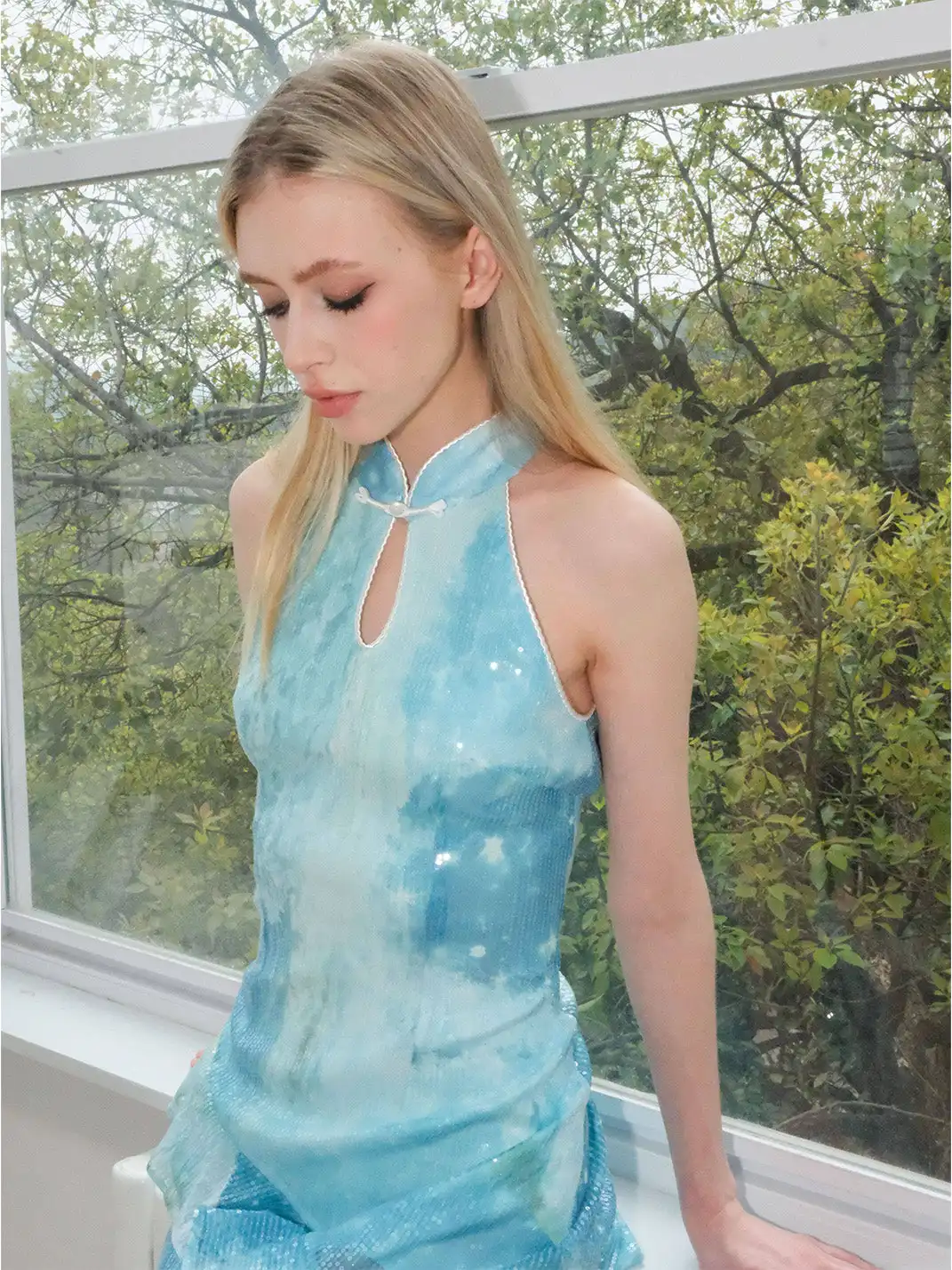 CAPPOW | Mint Sequin Ruffled Cheongsam