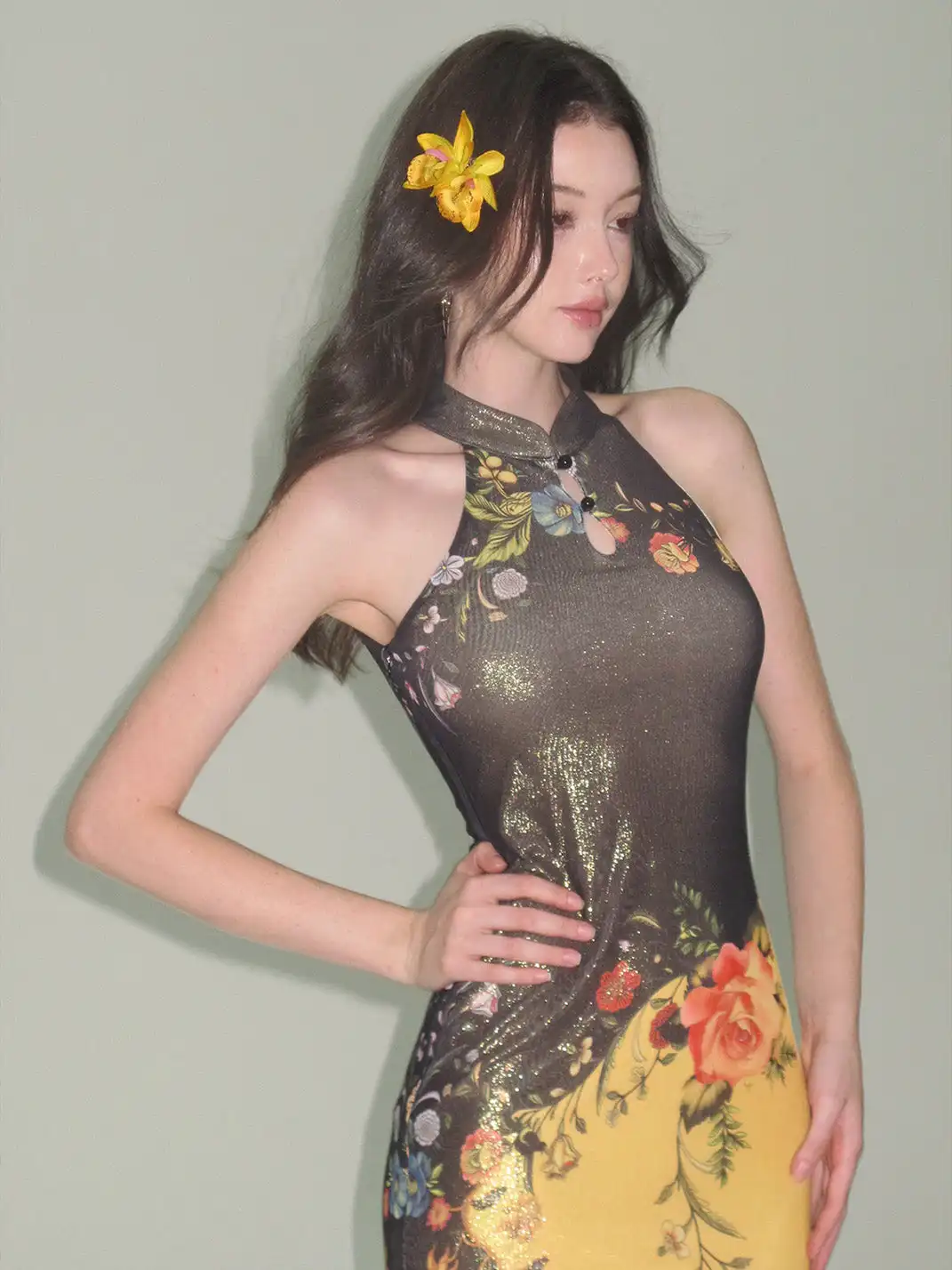 HiimDai | Gold Foil Printed Slim Fit Halter Neck Dress