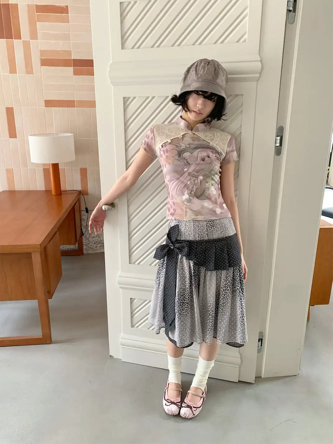 4RE1GN | Lace Spliced Cheongsam Collar T-Shirt