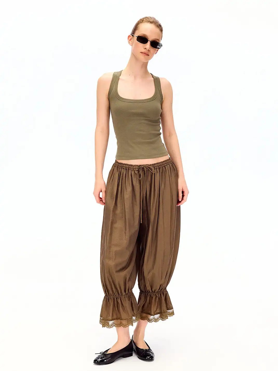 CURRI AND | Lace Hem Drawstring Cropped Balloon Pants