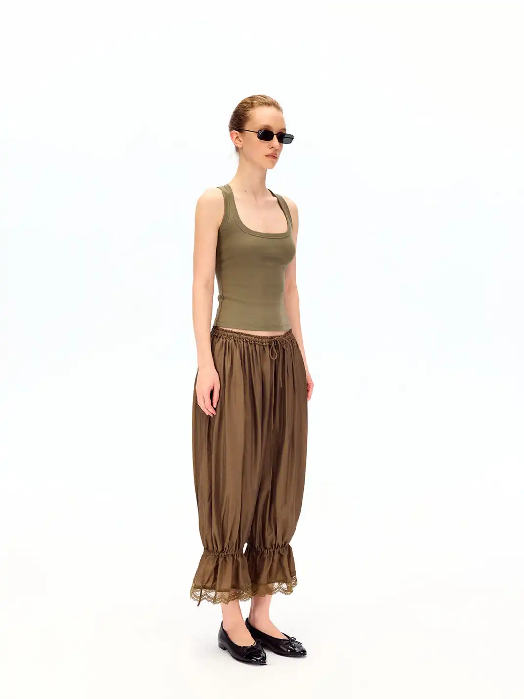 CURRI AND | Lace Hem Drawstring Cropped Balloon Pants