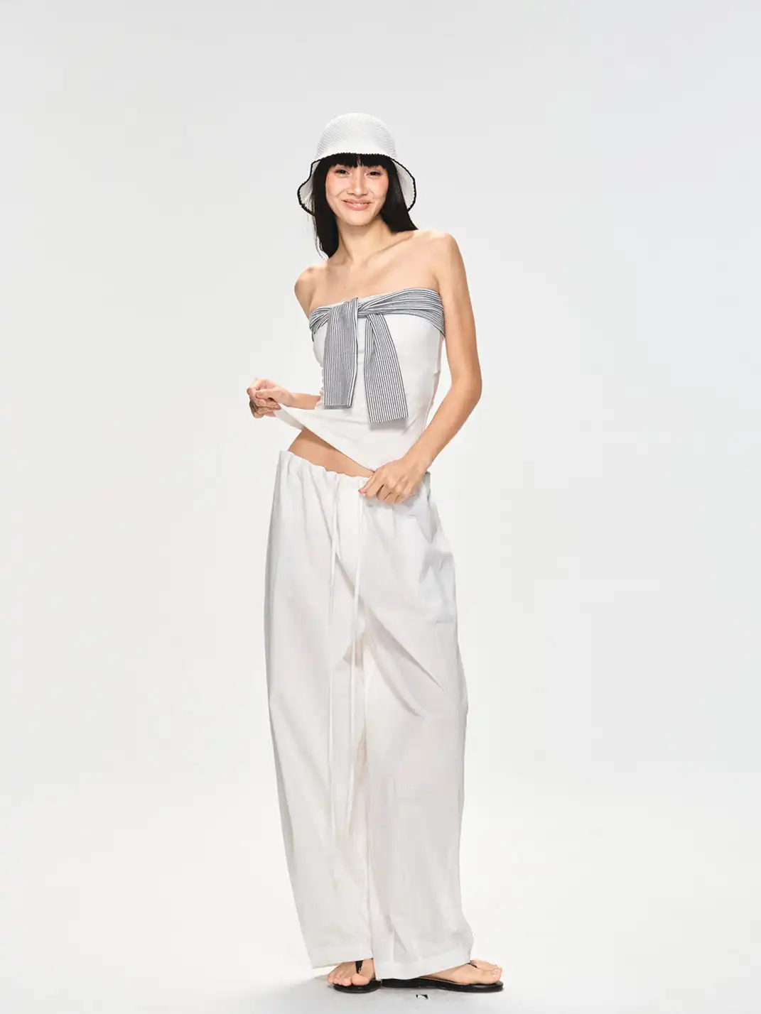 CURRI AND | Slim Waist Gathered Draped Long Pants