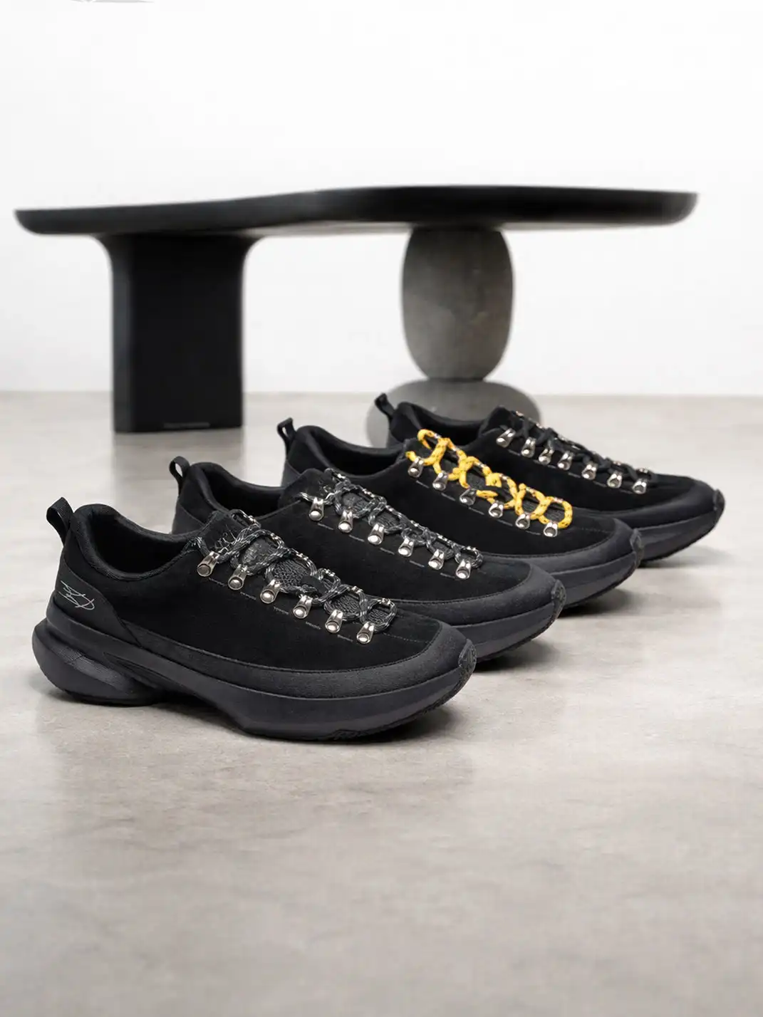 Skatedove | Elevated Wear Resistant All Black Samurai Casual Sneakers