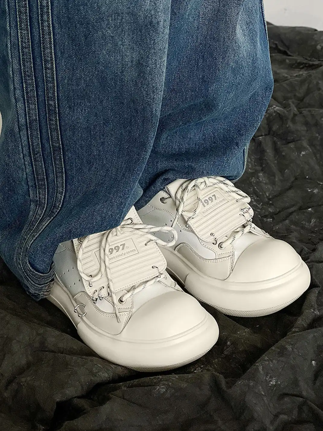 Youthloser | Metal Stud Punk Oversized Round Toe Chunky Platform Shoes