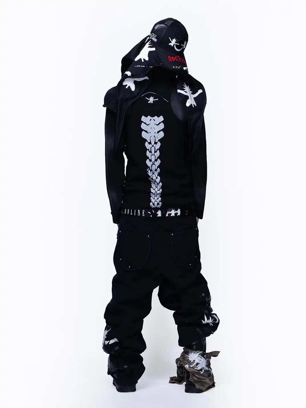 FVVO | Embroidered Logo Jeans