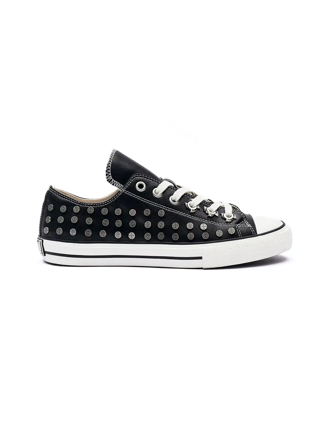 WATCH YOUR STEP | Metal Screw Stud Long Tongue Canvas Sneakers