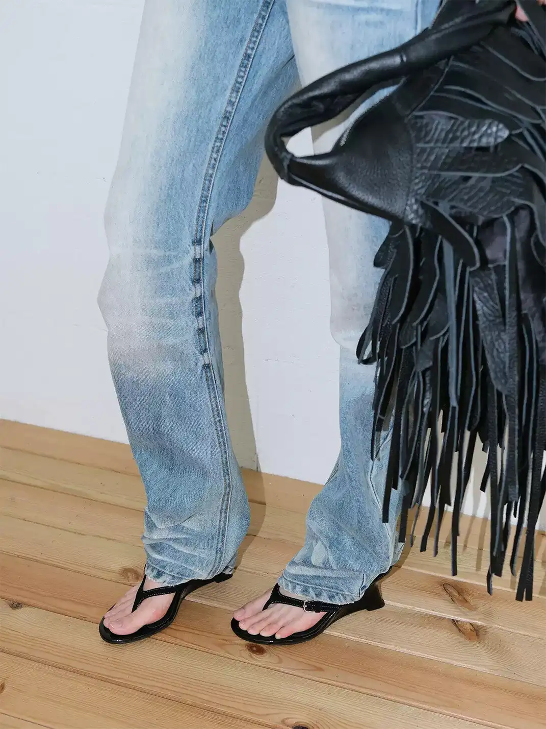 Mooreyu Atelier | Sheepskin Thong Round Toe High Heel Sandals