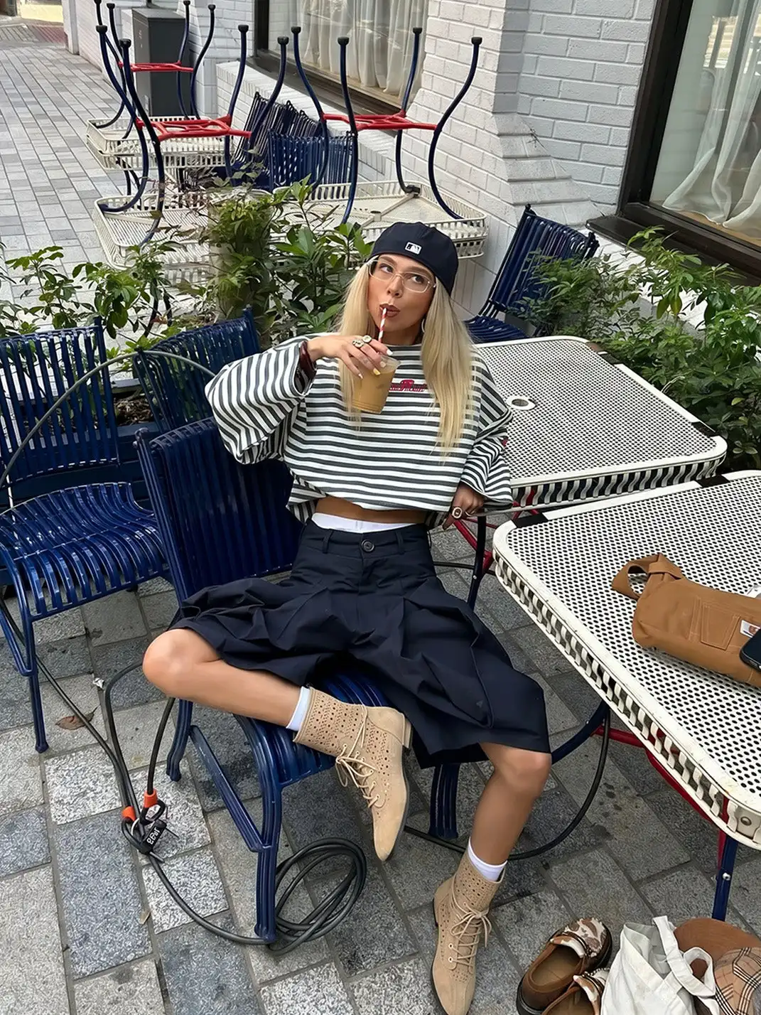 RONG | Lace-Up Suede Cutout Pointed Toe Boots