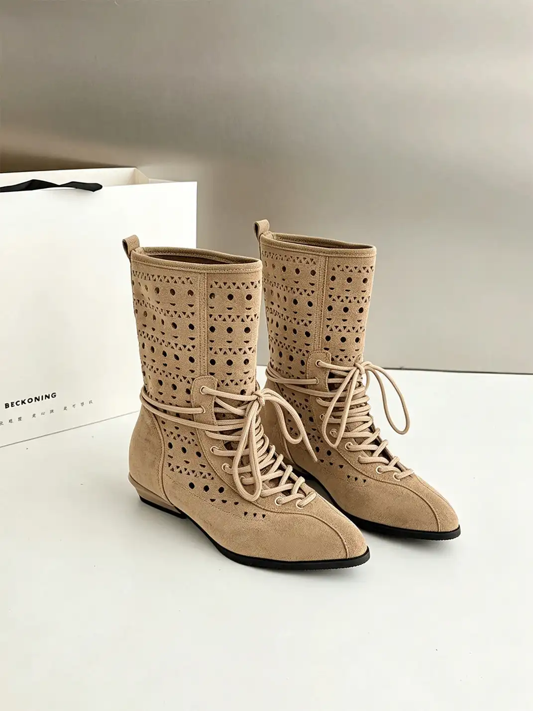 RONG | Lace-Up Suede Cutout Pointed Toe Boots
