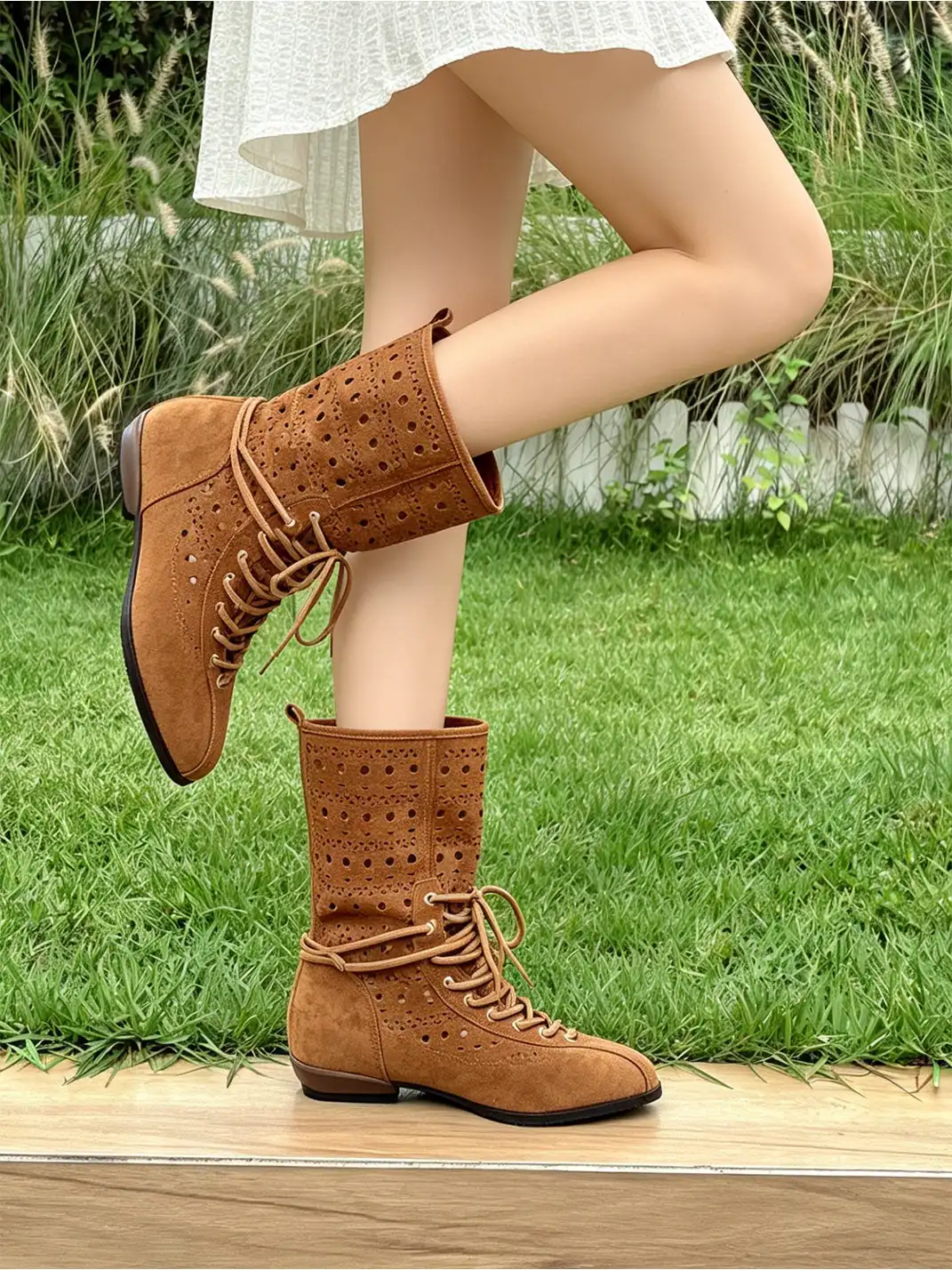 RONG | Lace-Up Suede Cutout Pointed Toe Boots