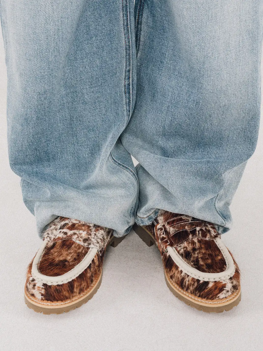 DYZZYMOTIF | Leopard Print Pony Hair Casual Loafers