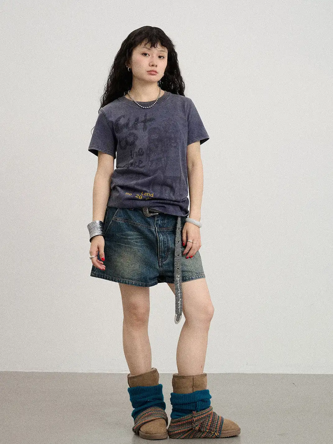Achihara | Regular Shoulder Comic Print Graphic T-Shirt