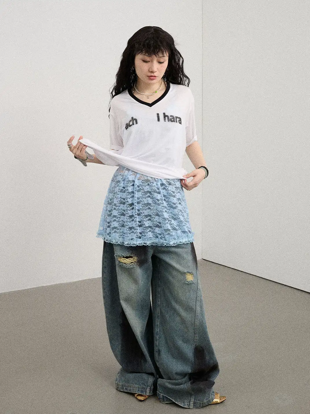 Achihara | V-Neck Loose Fit T-Shirt