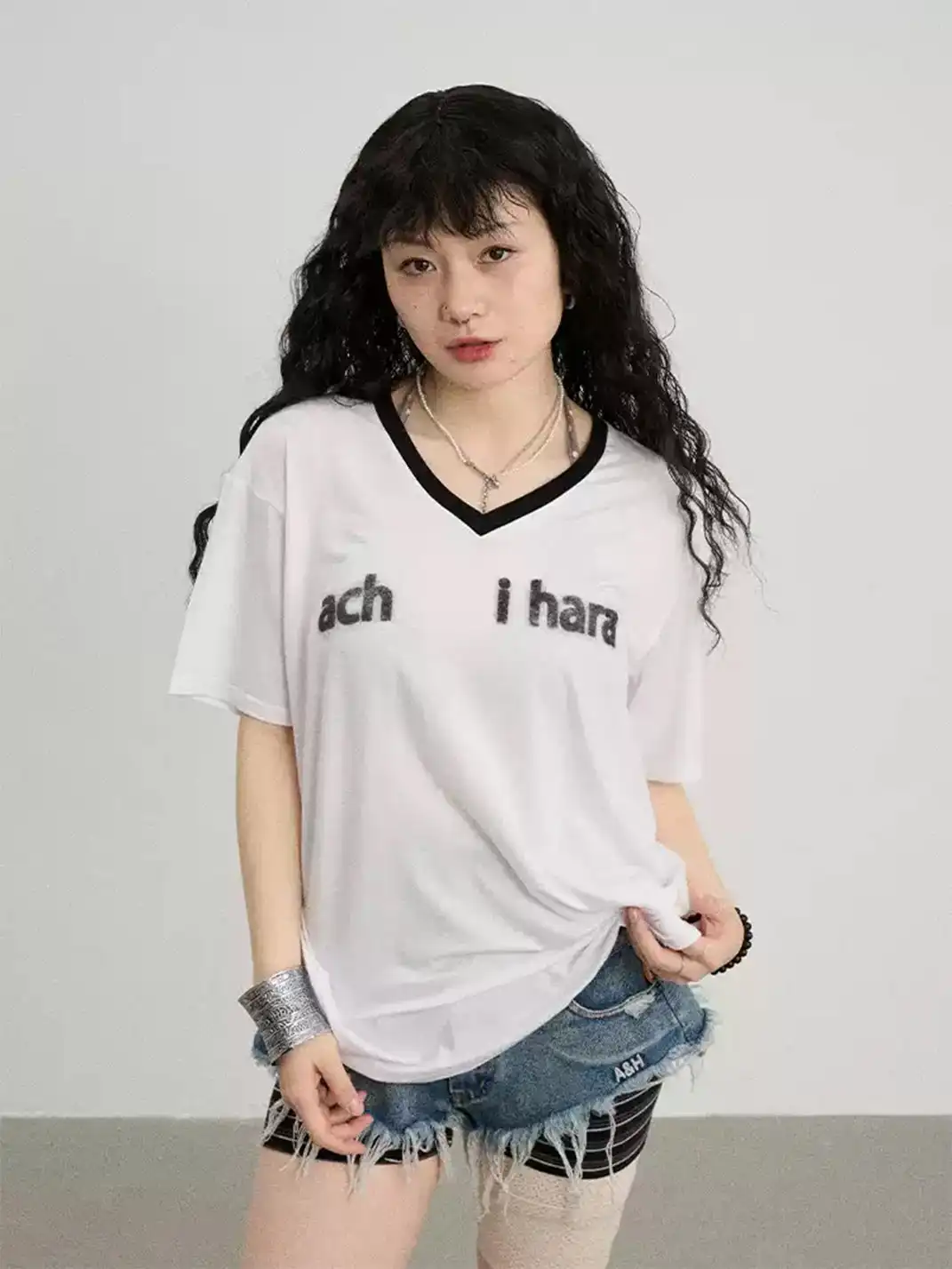Achihara | V-Neck Loose Fit T-Shirt