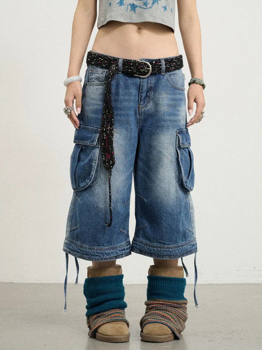 Achihara | Distressed 7/8 Length Jeans