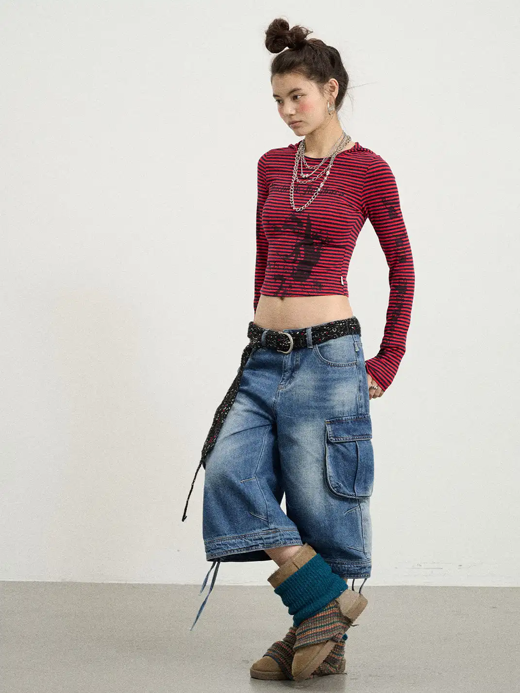 Achihara | Distressed 7/8 Length Jeans