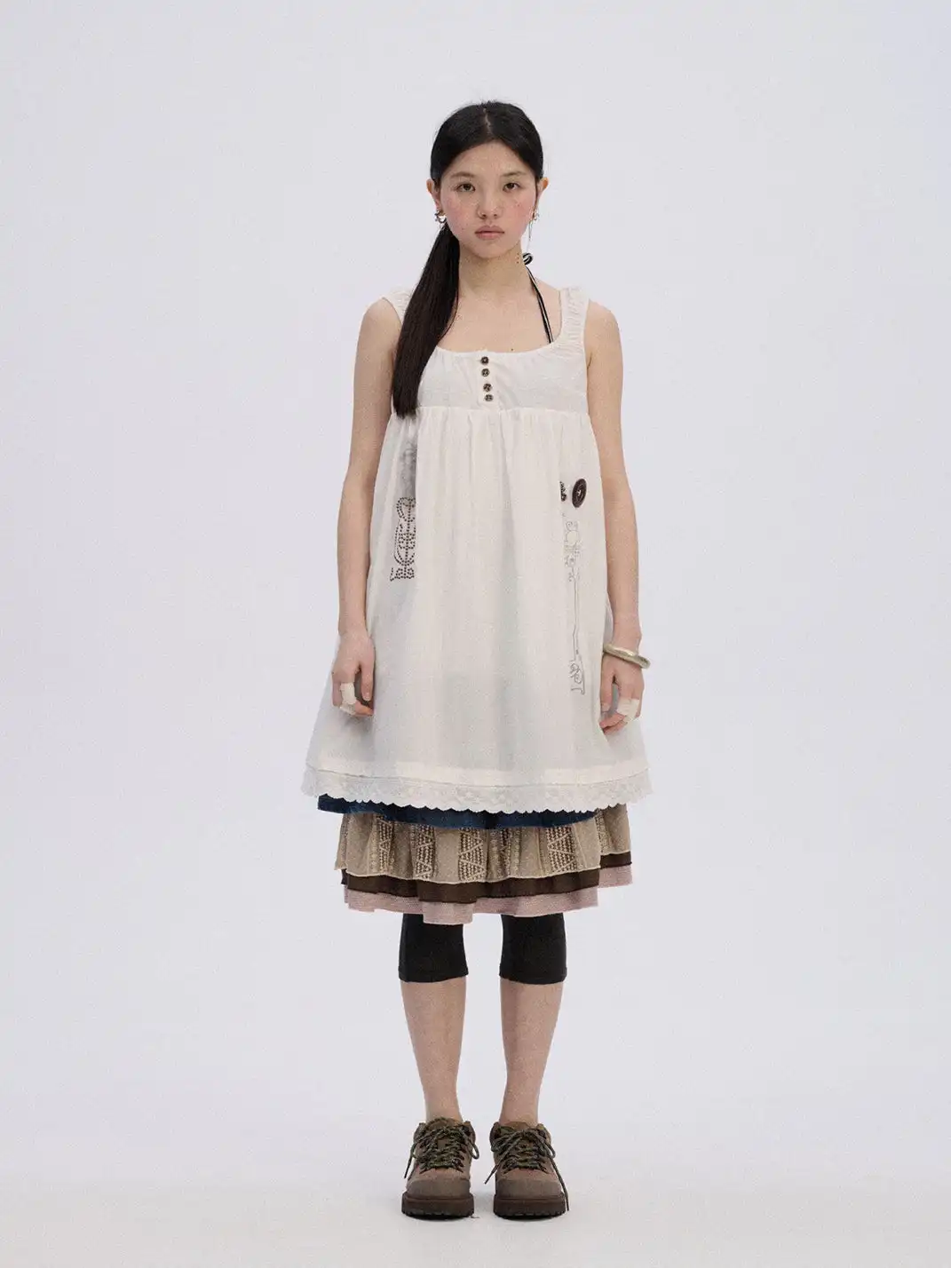 Achihara | Embroidered Button Sleeveless Lace Dress