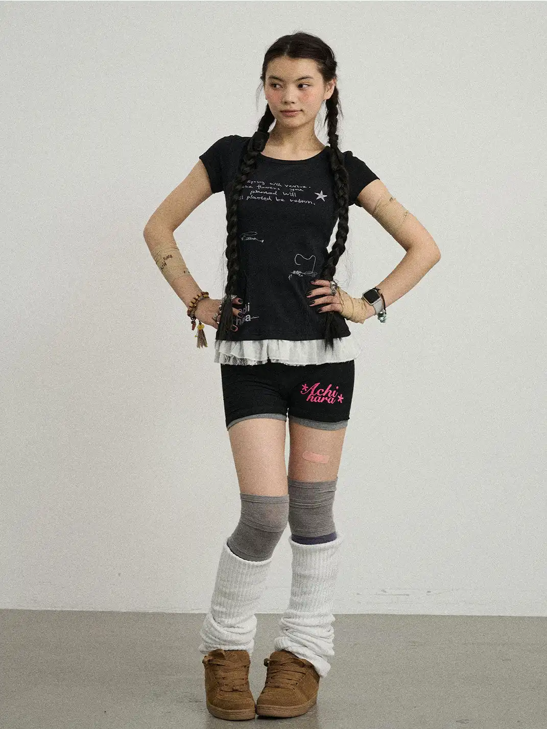 Achihara | Letter Star Print Layered Lace Hem Slim T-Shirt