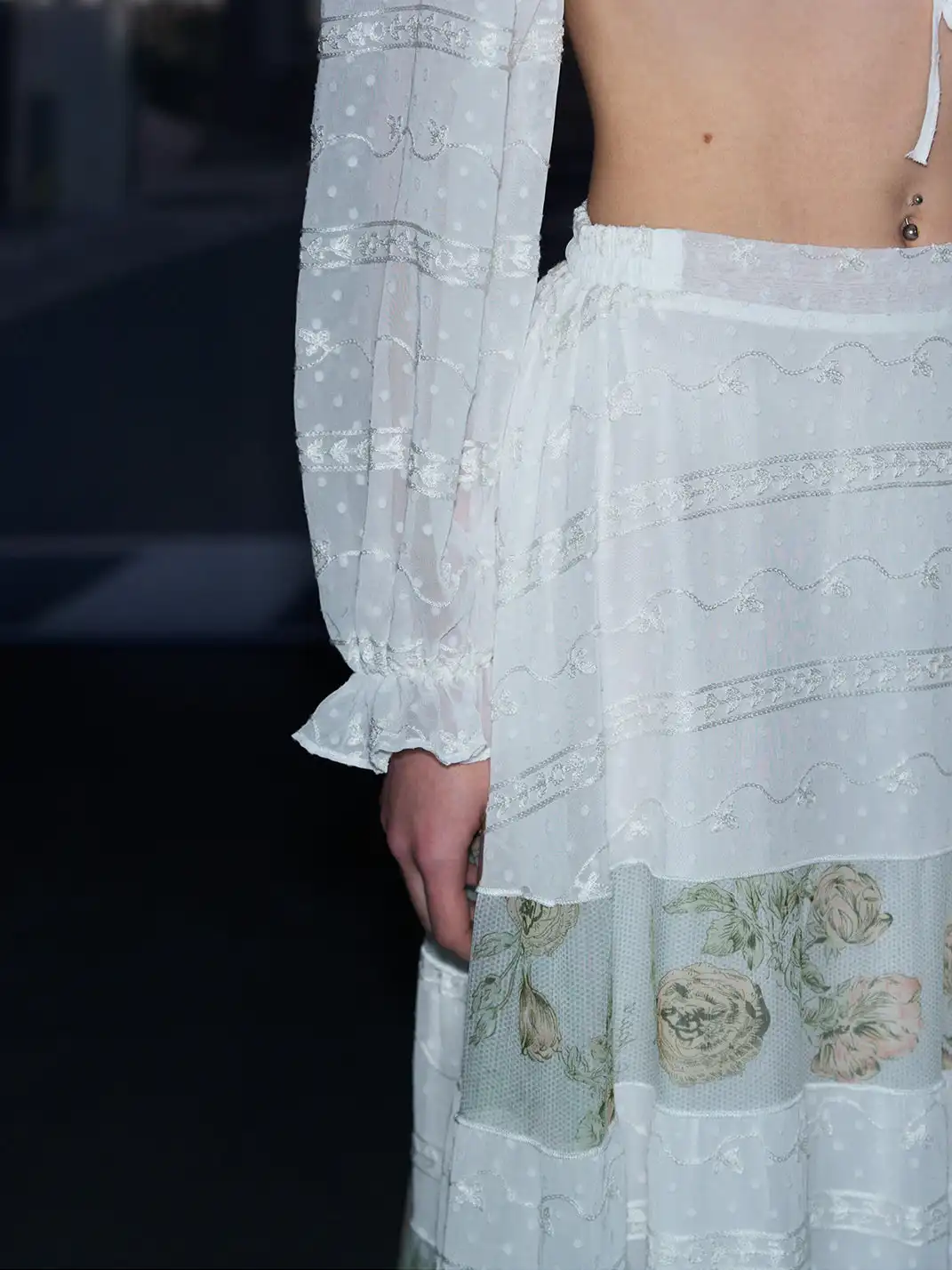 DeleteEX | Floral Chiffon Puff Sleeve Top
