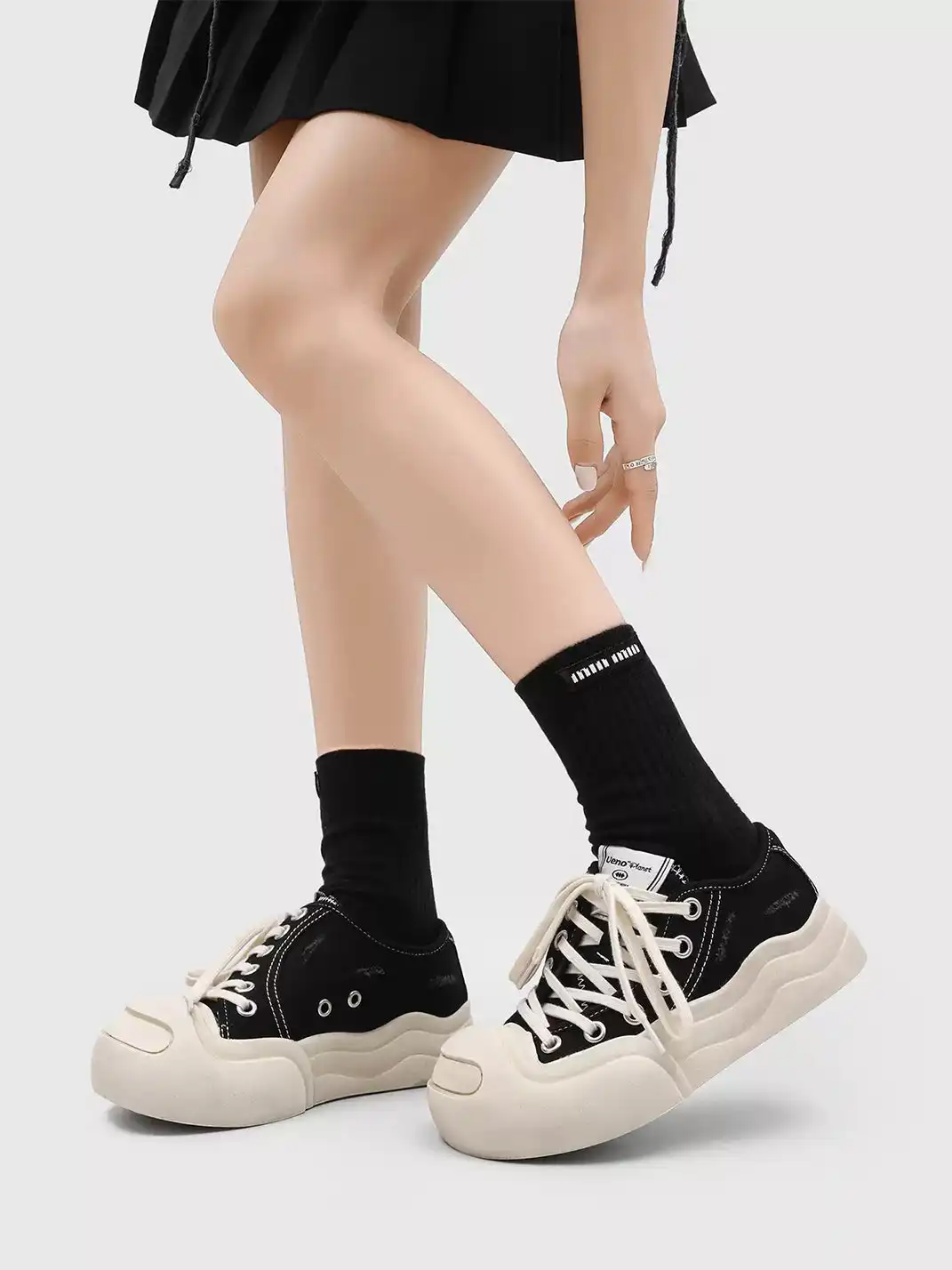 UENO PLANET | Vintage Platform Round Toe Canvas Shoes