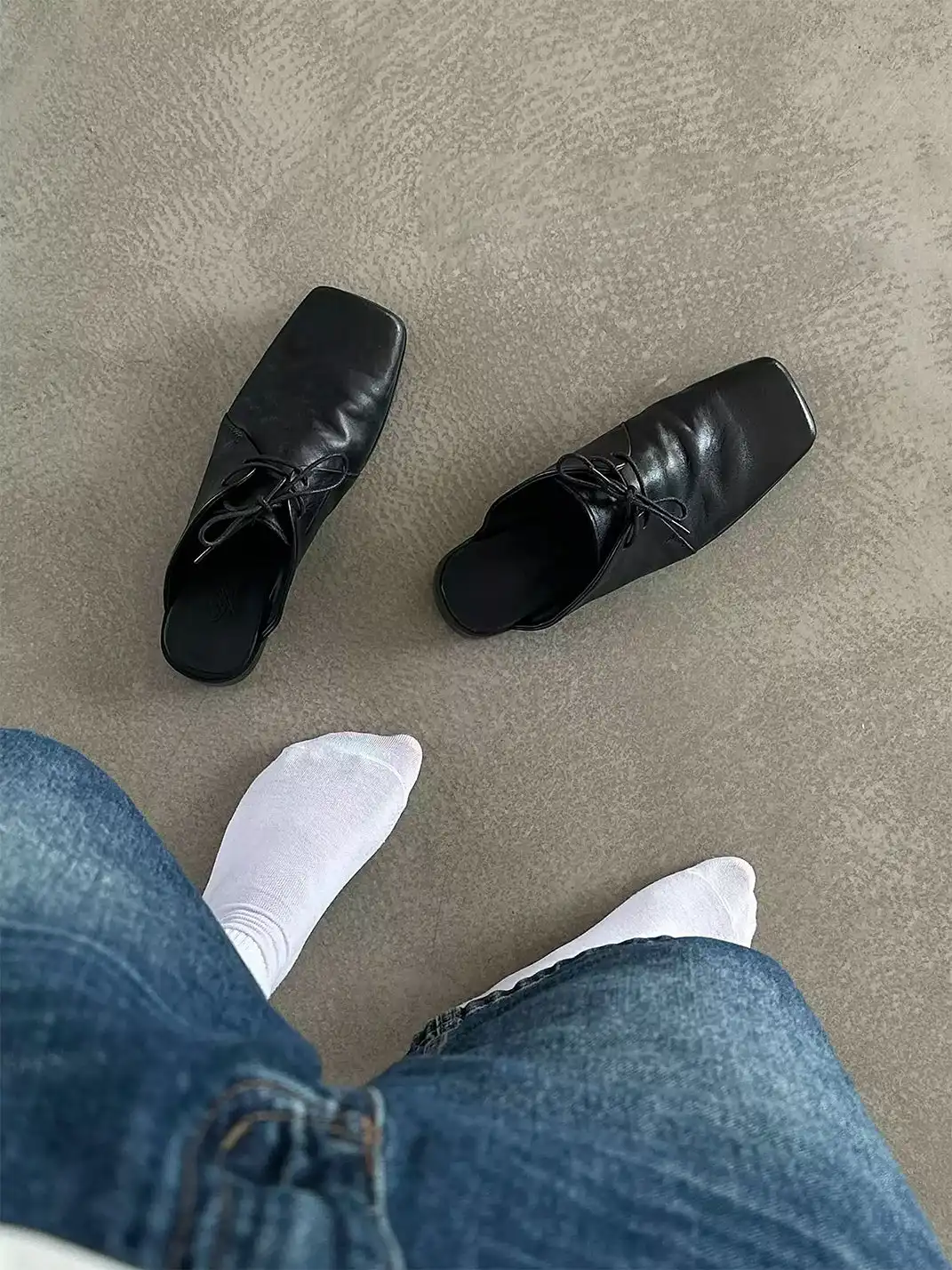 HANQIAORIJI | Washed Horsehide Square Toe Mule Slippers