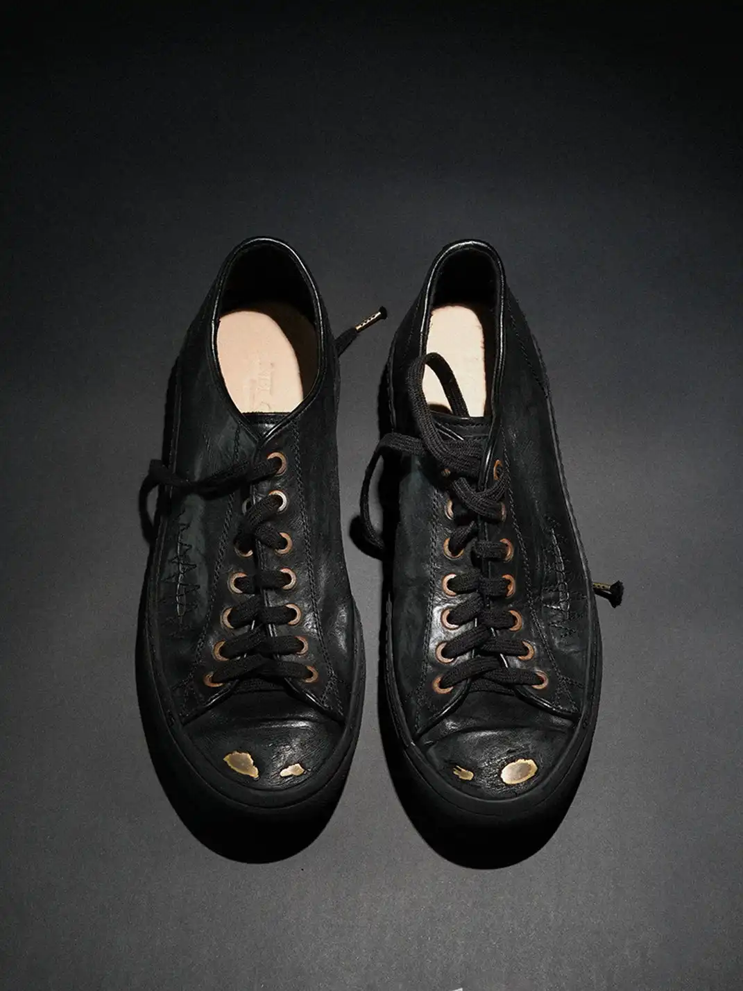 NEIGBORL | Low-Top Washed Distressed Horsehide Skate Shoes
