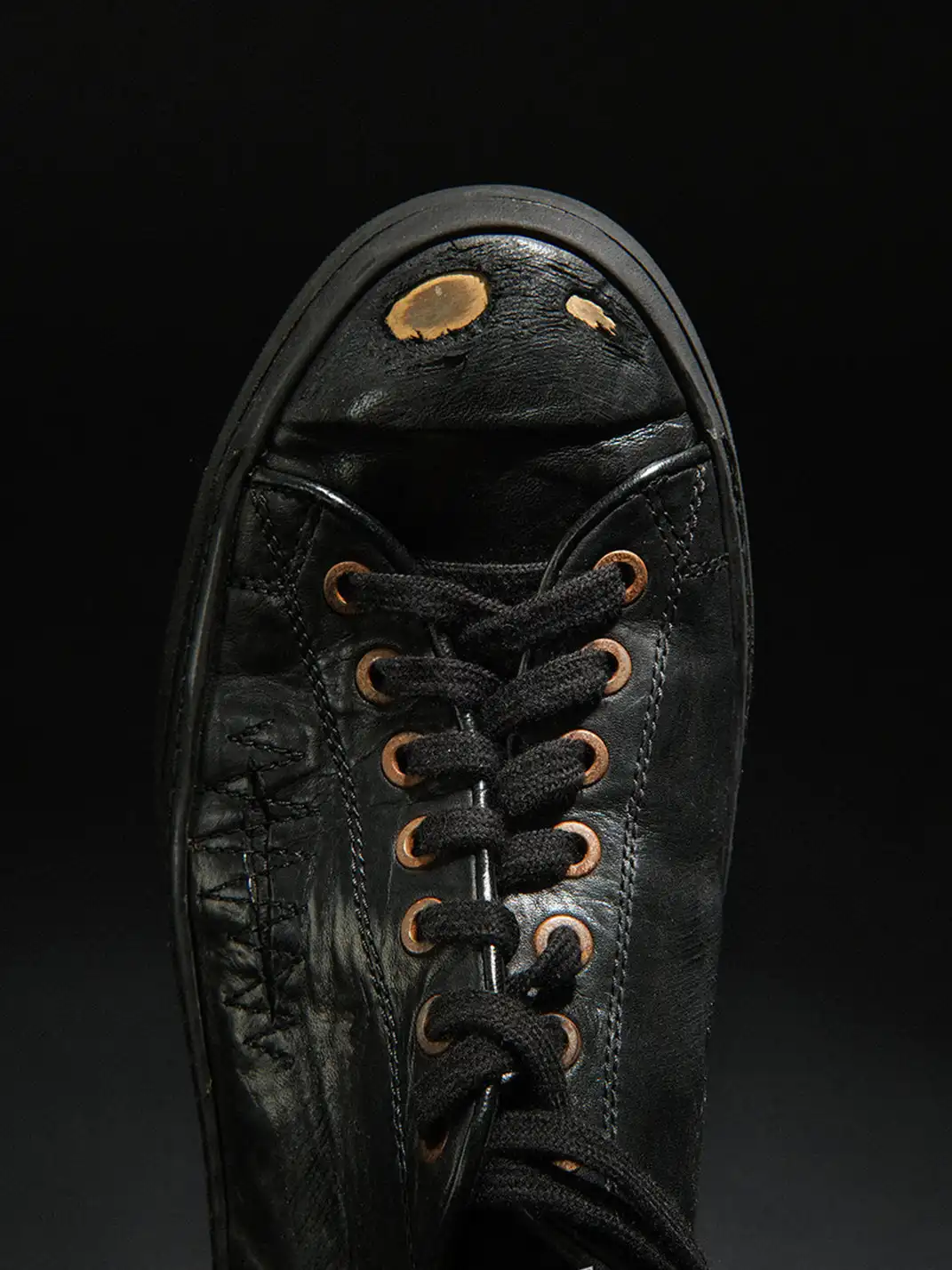 NEIGBORL | Low-Top Washed Distressed Horsehide Skate Shoes