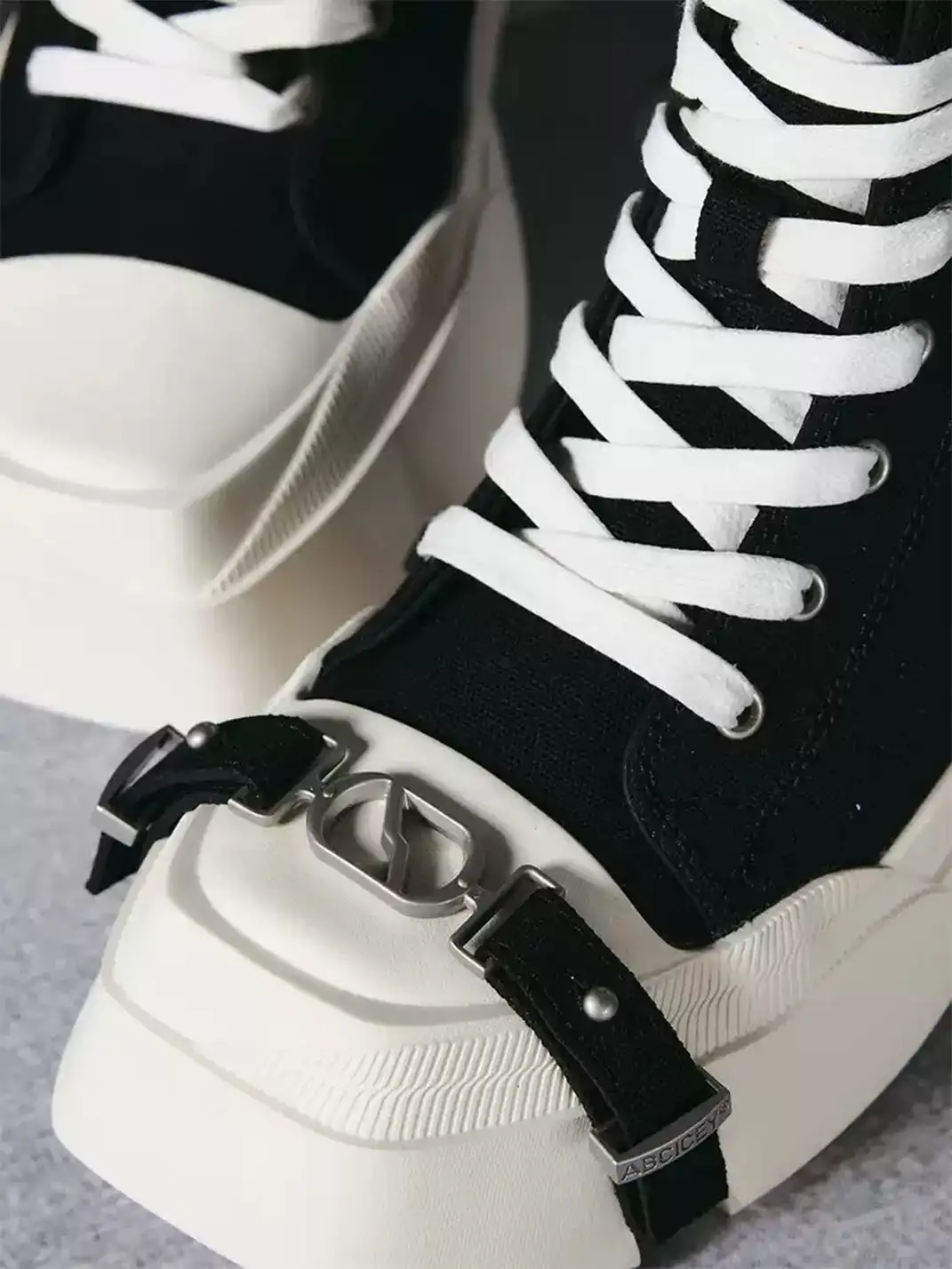 ABCICEY | Zip-Up Platform High-Top Canvas shoes