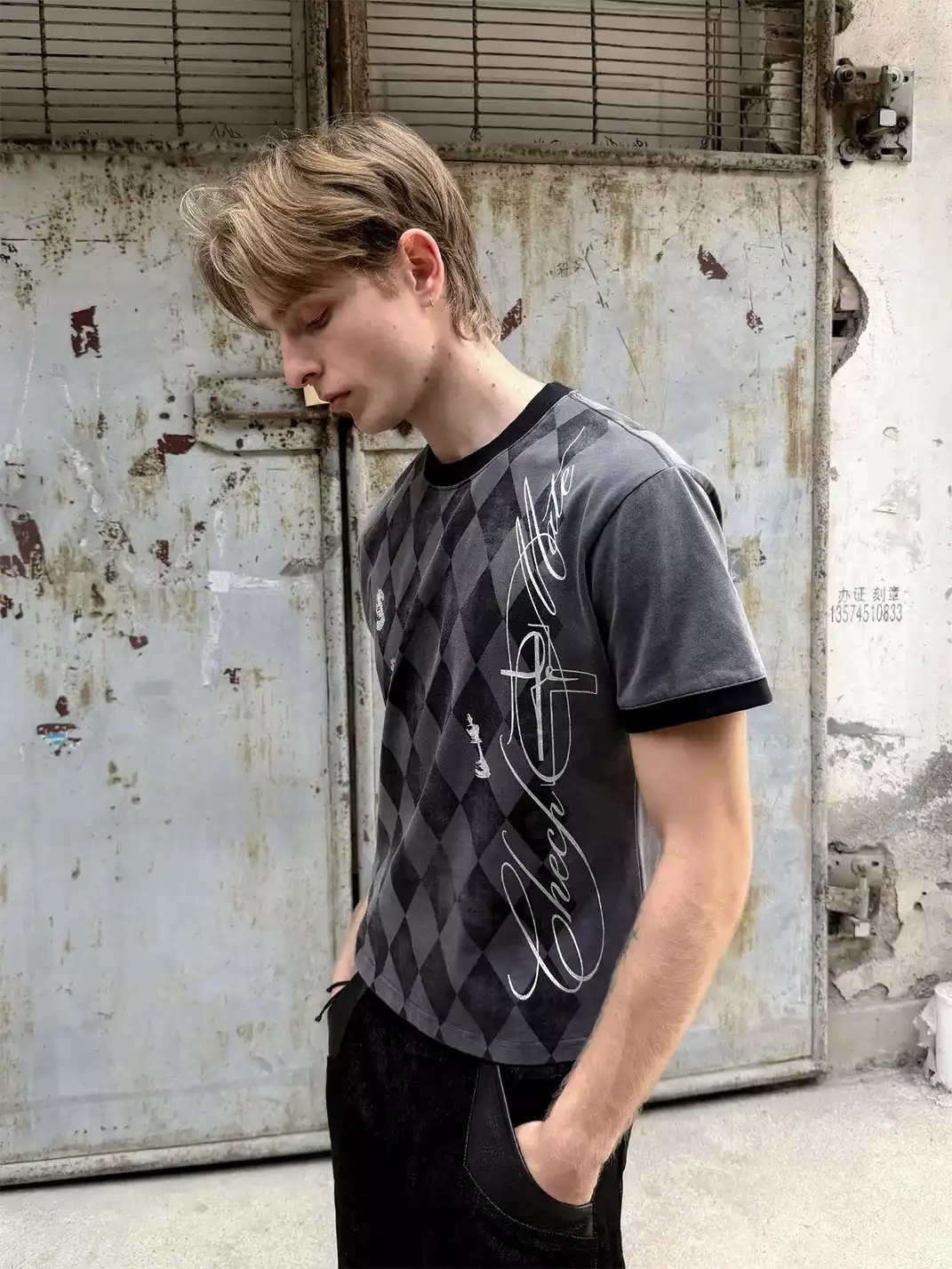 Esaias | Rhombus Checkerboard Glitter Print T-Shirt