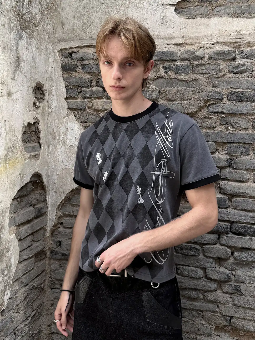 Esaias | Rhombus Checkerboard Glitter Print T-Shirt