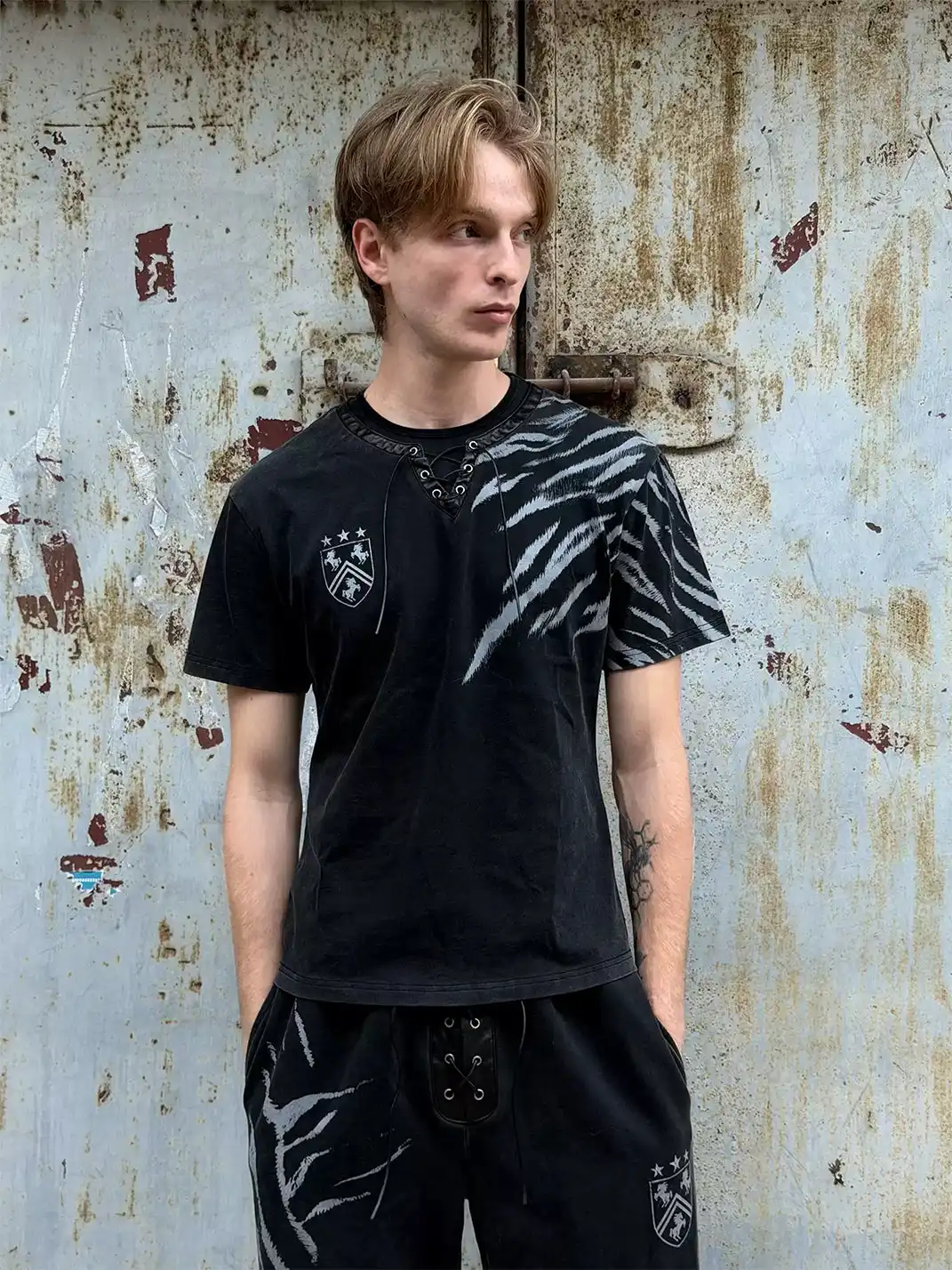 Esaias | Zebra Print Leather Spliced Tie Collar T-Shirt