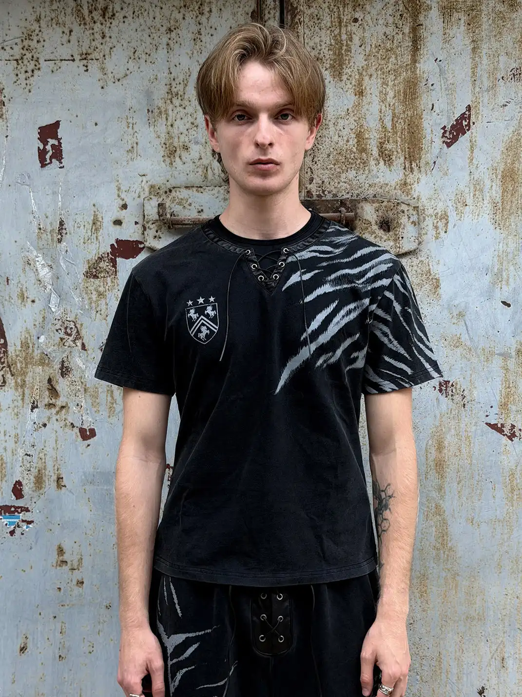 Esaias | Zebra Print Leather Spliced Tie Collar T-Shirt