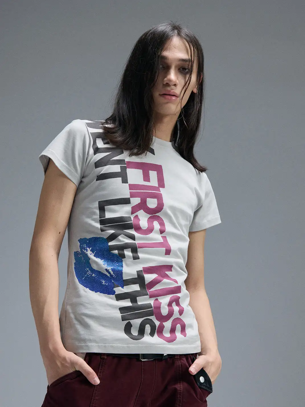 PAIKI | Lip Print Gold Foil Glitter Letter Crew Neck T-Shirt