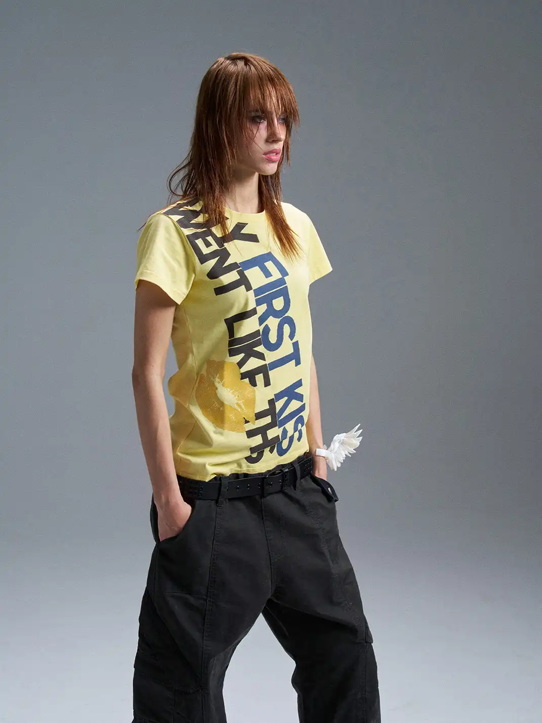 PAIKI | Lip Print Gold Foil Glitter Letter Crew Neck T-Shirt