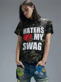 PAIKI | Camouflage Heart Print T-Shirt