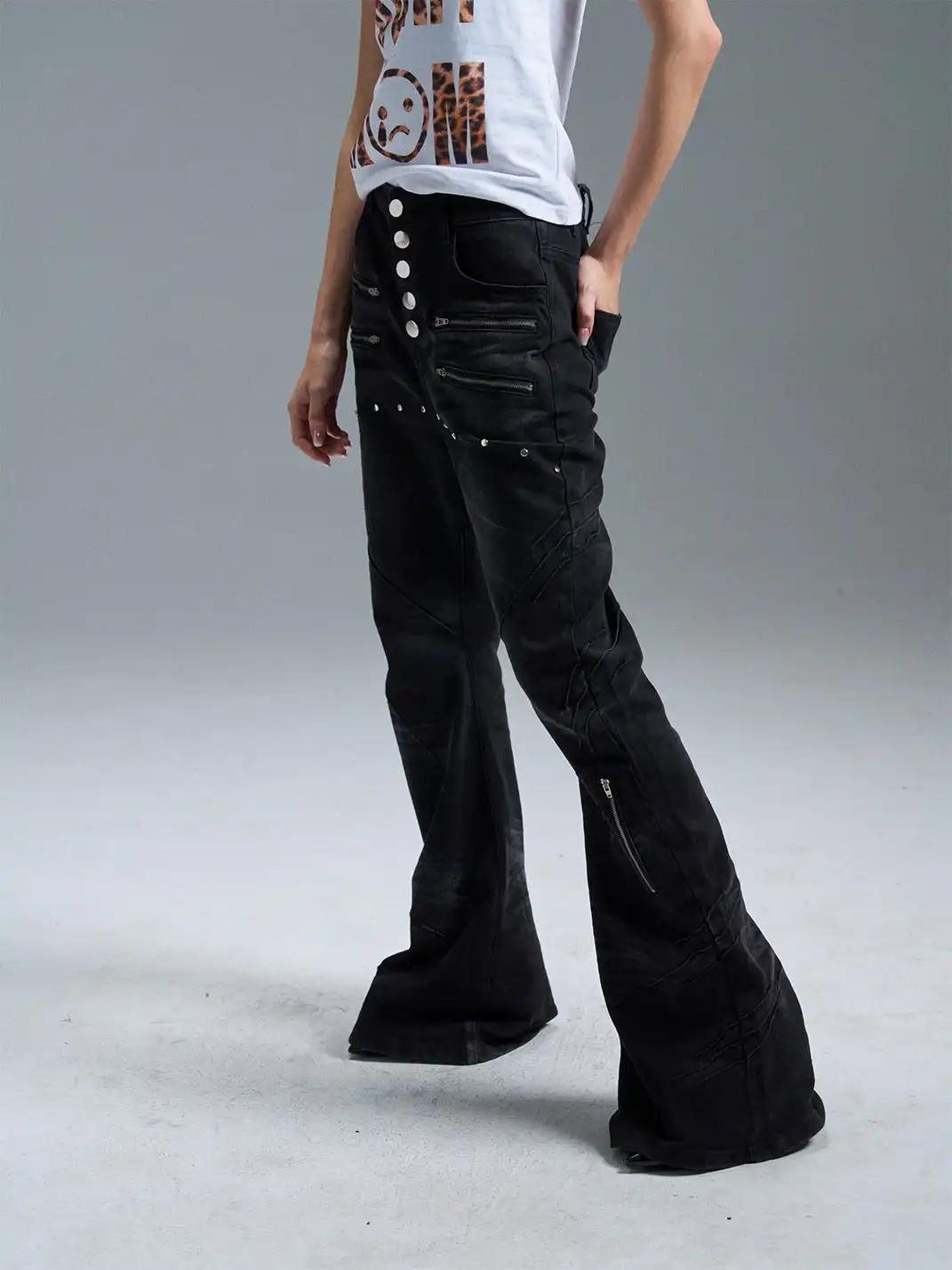 PAIKI | Samehada Washed Curved Blade Jeans