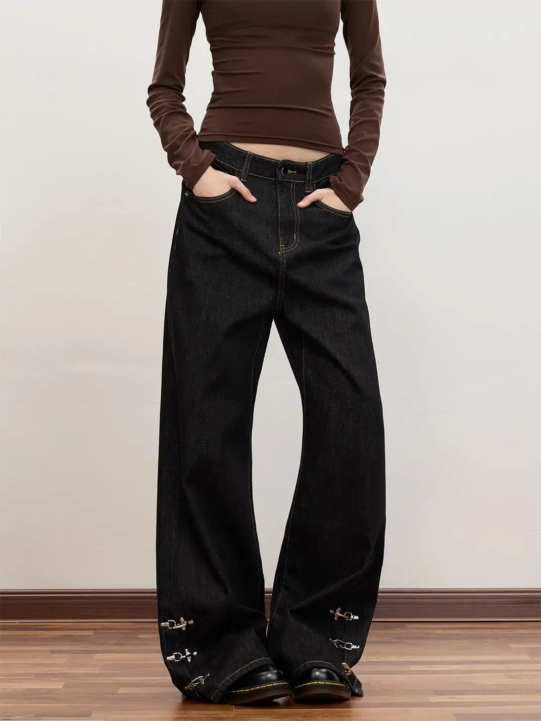 FLY OFF | Airplane Button Raw Denim Jeans