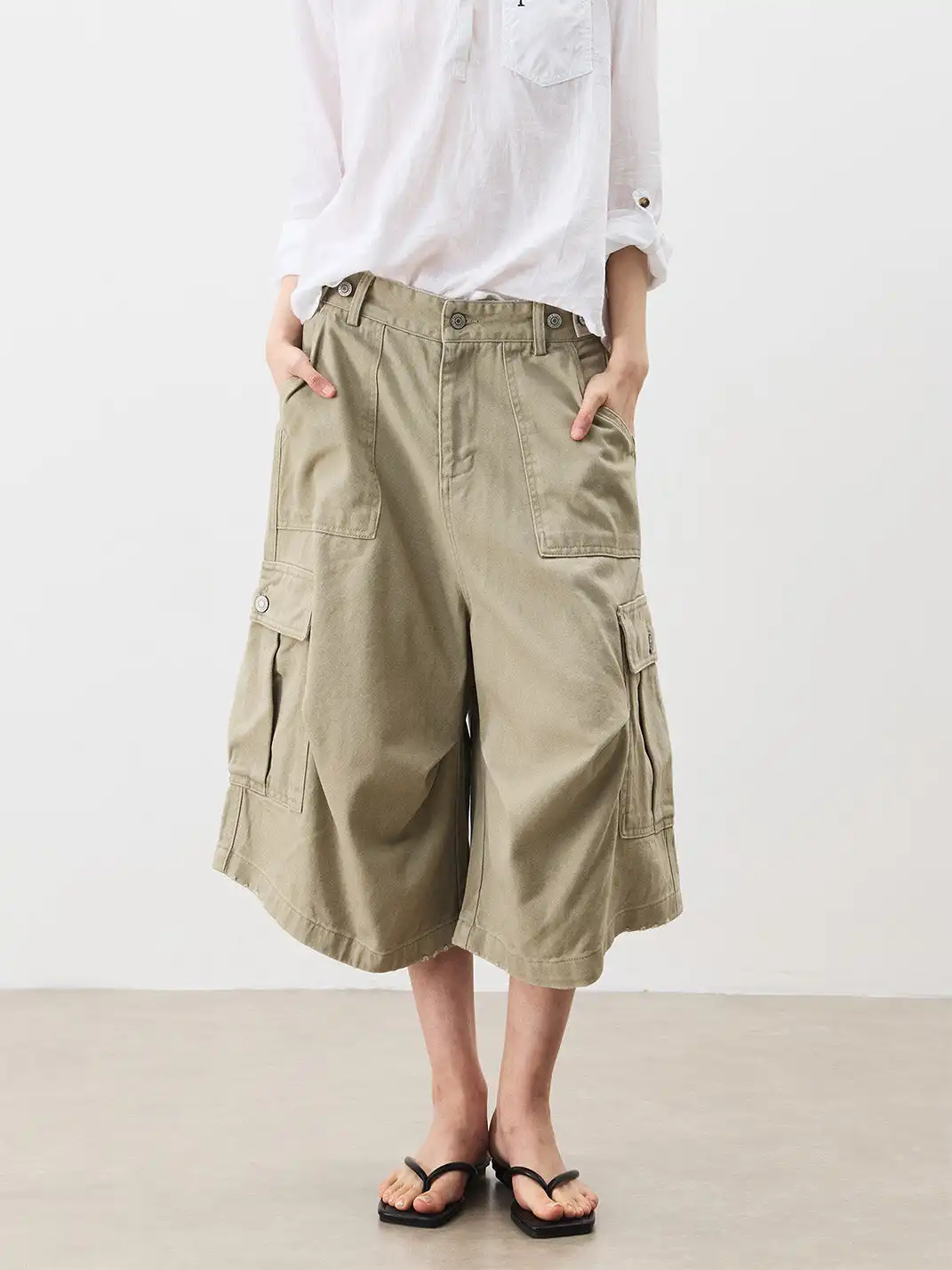 FLY OFF | Big Pocket 7/8 Length Casual Cargo Pants