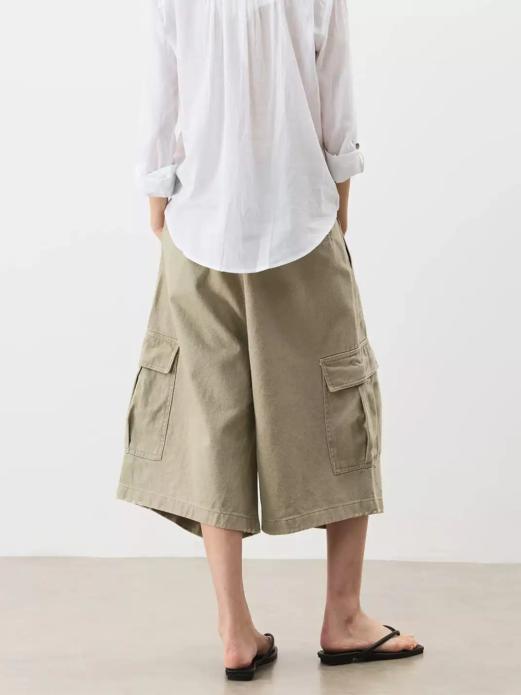 FLY OFF | Big Pocket 7/8 Length Casual Cargo Pants