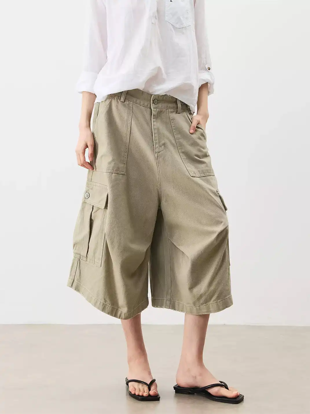 FLY OFF | Big Pocket 7/8 Length Casual Cargo Pants