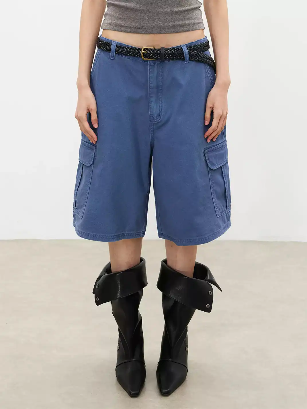 FLY OFF | Big Pocket Cargo Bermuda Shorts