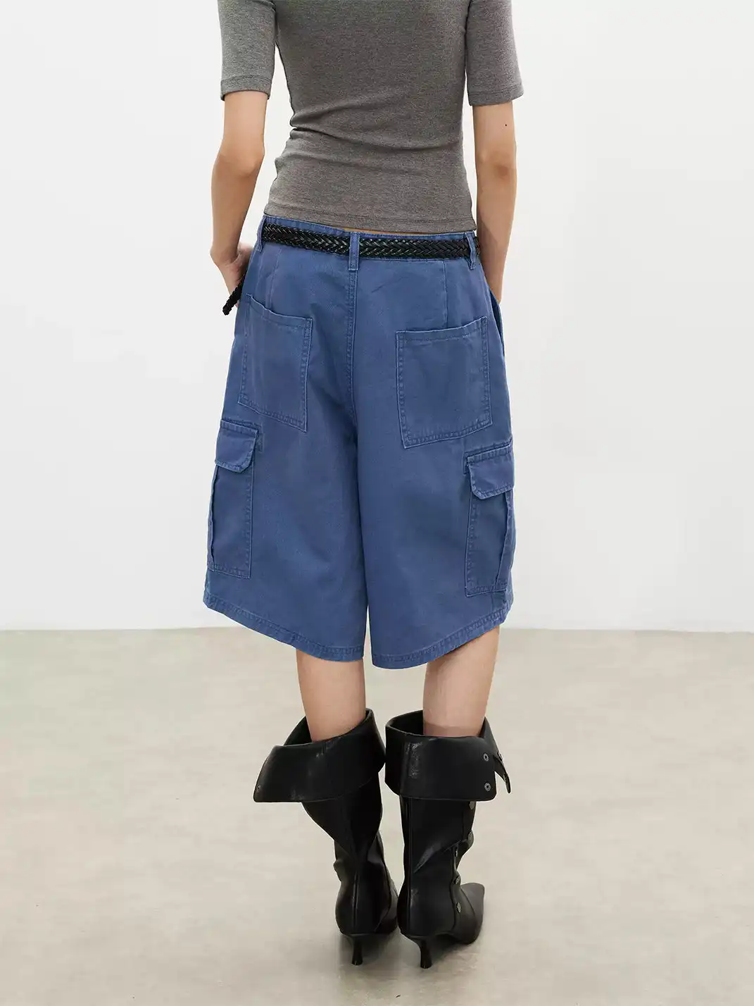 FLY OFF | Big Pocket Cargo Bermuda Shorts