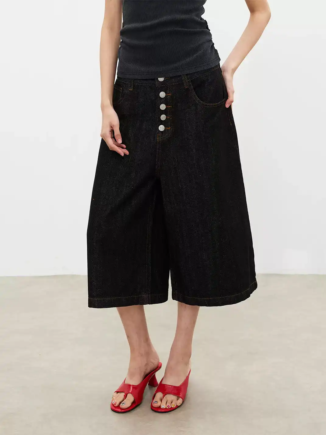 FLY OFF | Five Buttons Straight Leg 7/8 Length Jeans