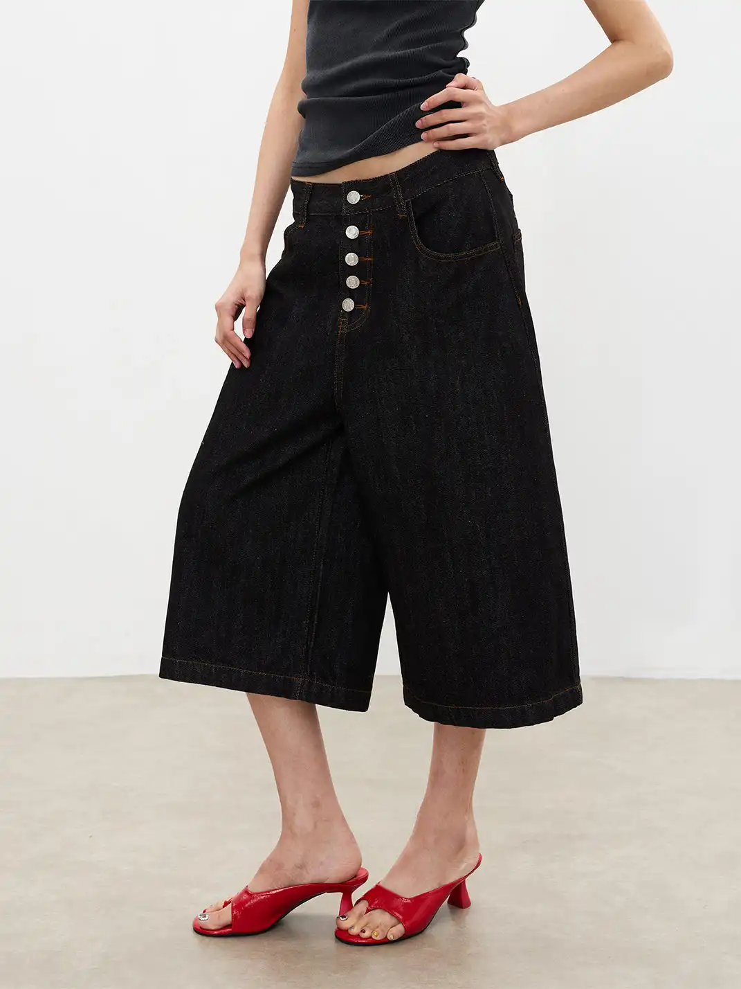 FLY OFF | Five Buttons Straight Leg 7/8 Length Jeans