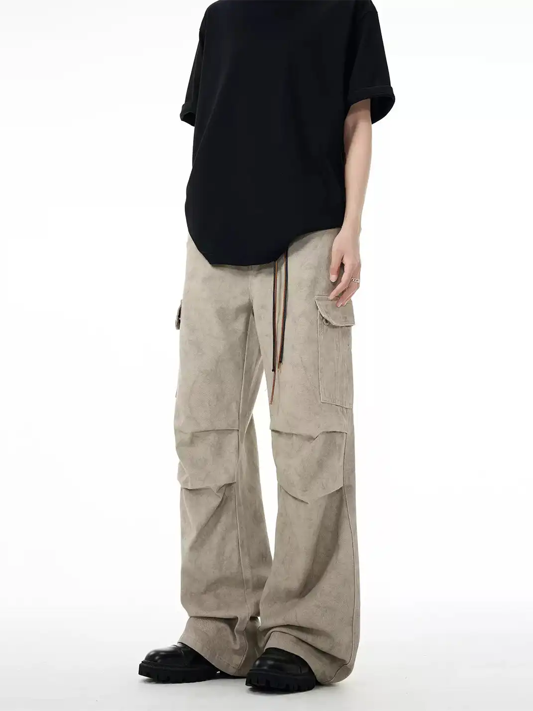 FLY OFF | Pleated Pocket Straight Leg Cargo Pants